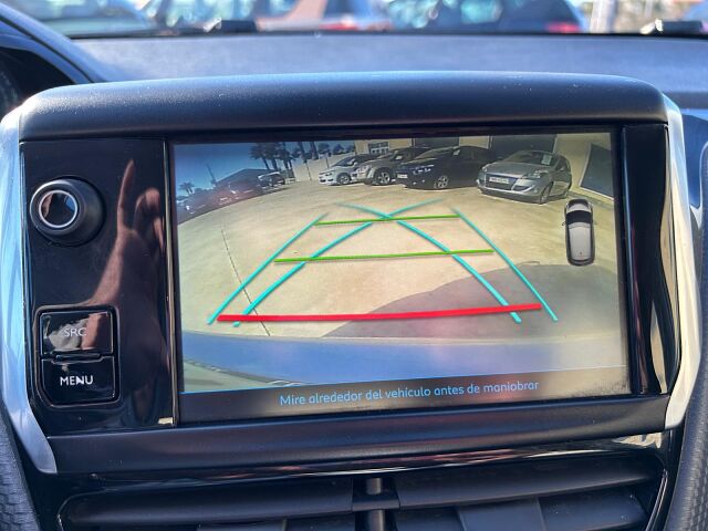 PEUGEOT 208 ALLURE 1.2 E-THP AUTO SPANISH LHD IN SPAIN 71000 MILES SUPERB 2018